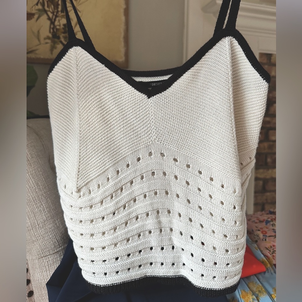 Forever 21 NWT sz L crocheted sweater cami
